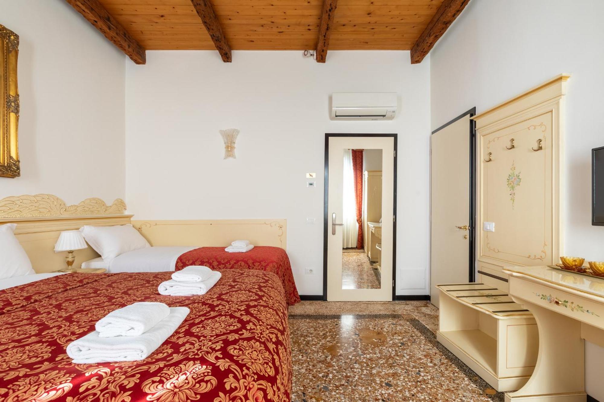 Ca' Luisa Hotel Venice Luaran gambar
